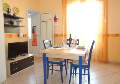 Casa Vacanze Appartamento Monolocale In Centro Tuttialmare
